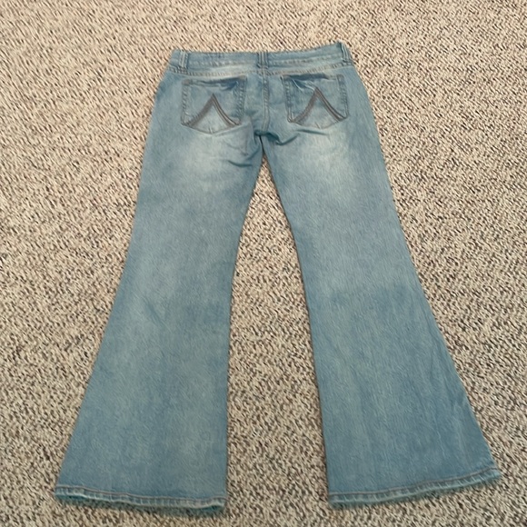 Ladies/Teens Flared Denim Jeans - Picture 5 of 5